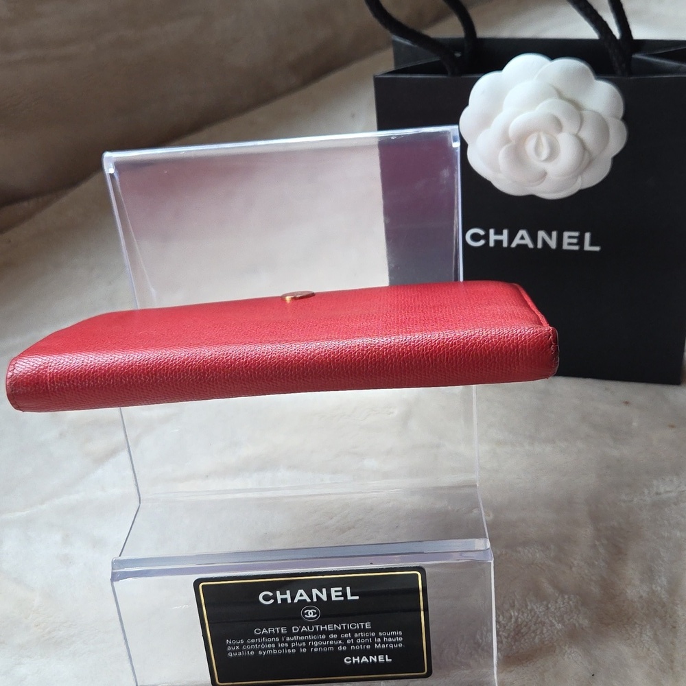 CHANEL Classic Red Wallet - Picture 8 of 8